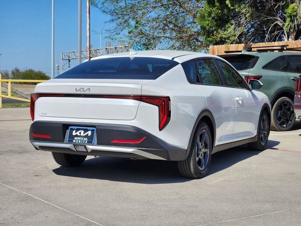 New 2026 Kia K4 FWD image 4