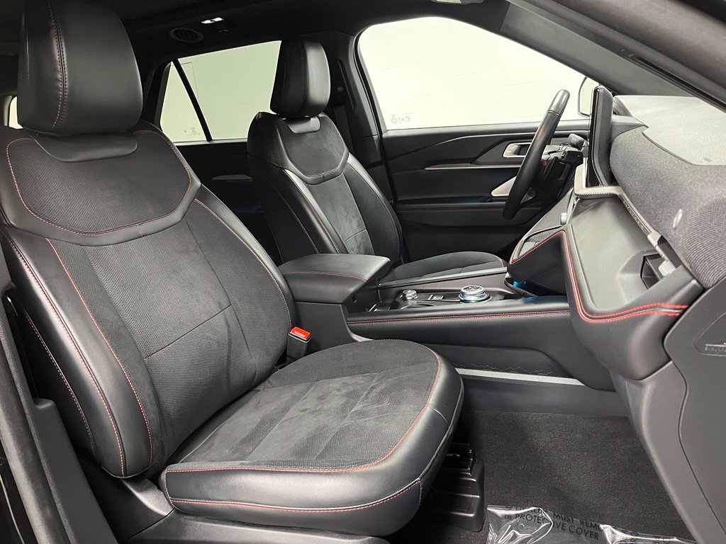 Used 2025 Ford Explorer ST AWD/4WD image 61