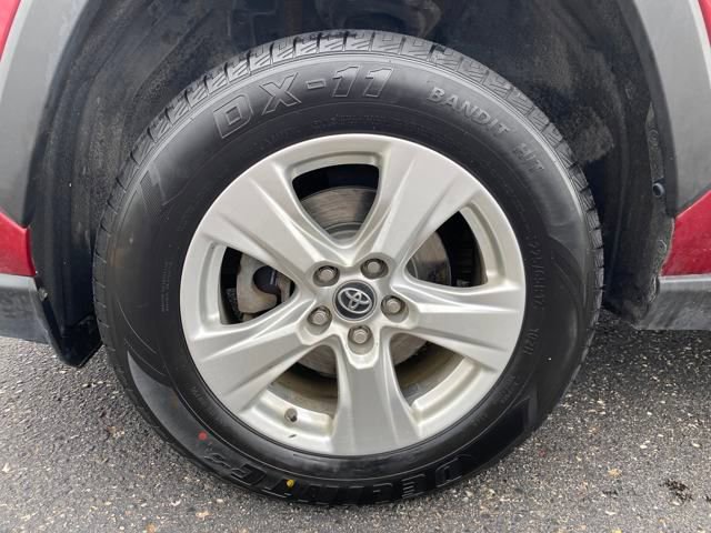 Used 2020 Toyota RAV4 XLE image 20