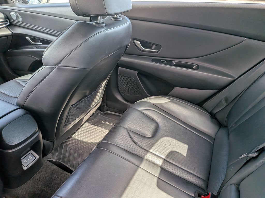 Used 2024 Hyundai Elantra Limited FWD image 34