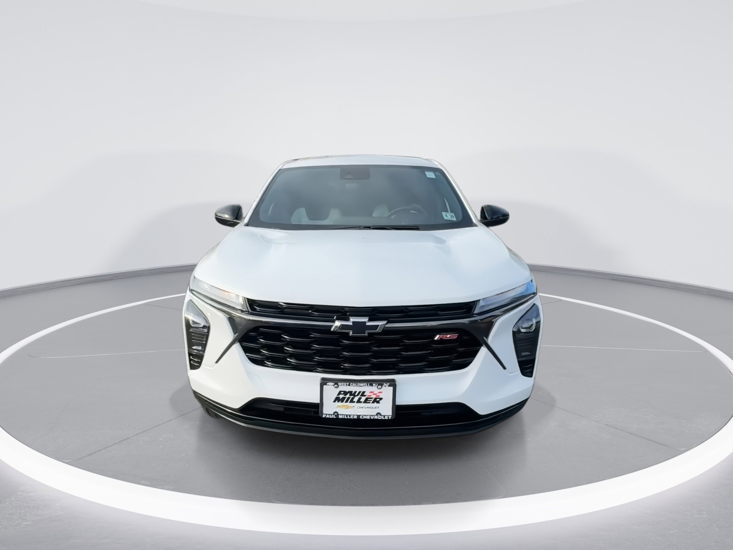 Used 2024 Chevrolet Trax RS w/ Driver Confidence Package image 3