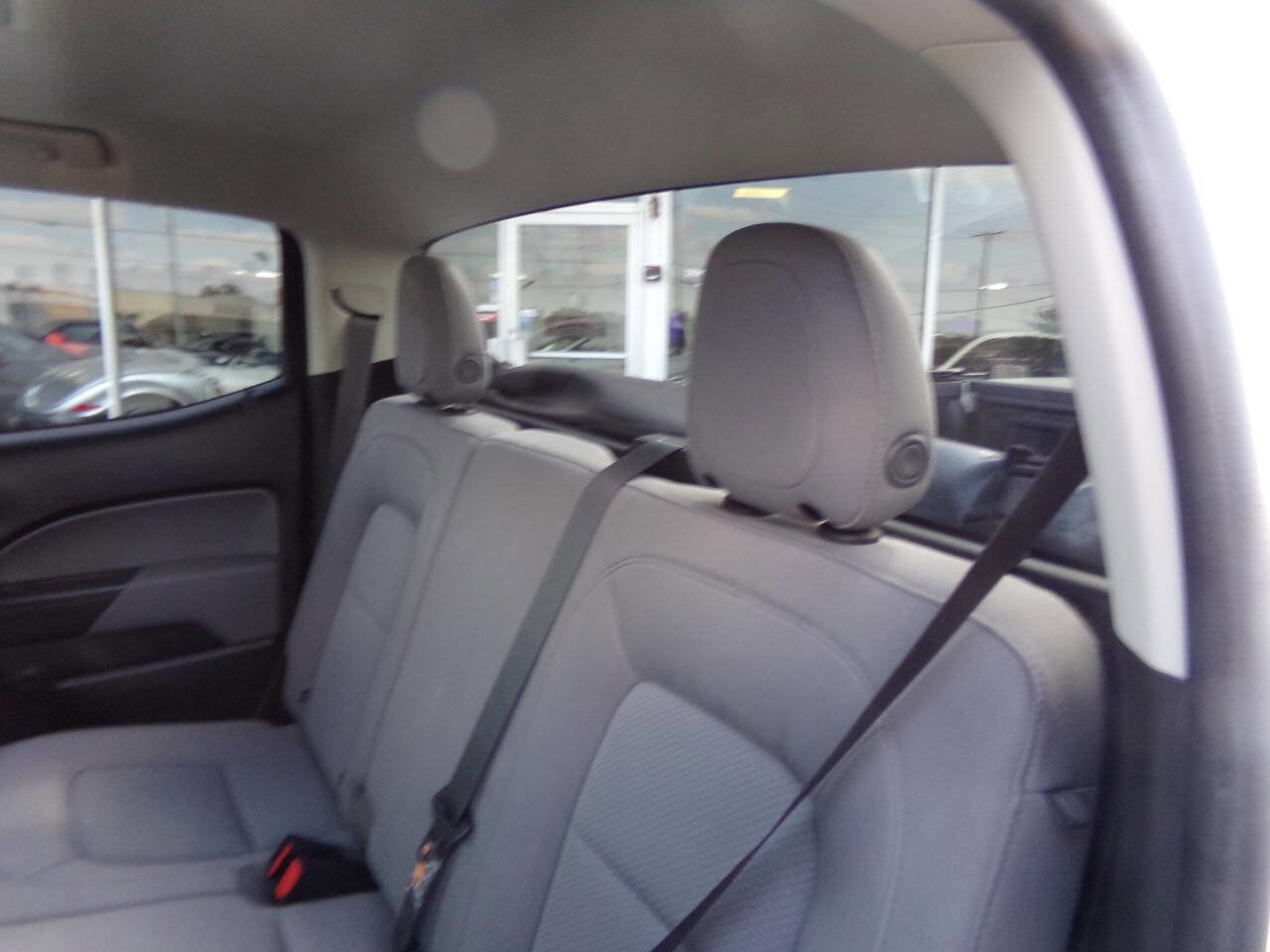 Used 2020 Chevrolet Colorado W/T w/ Custom Special Edition image 17