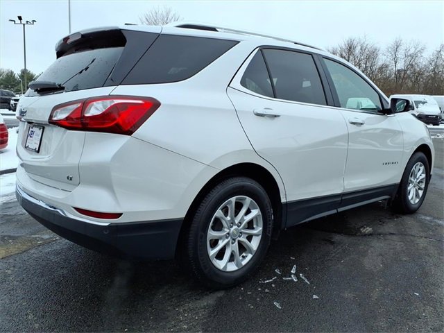 Used 2019 Chevrolet Equinox LT w/ Sun & Navigation Package image 7