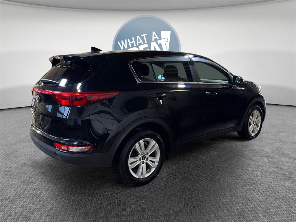 Certified 2019 Kia Sportage LX image 3