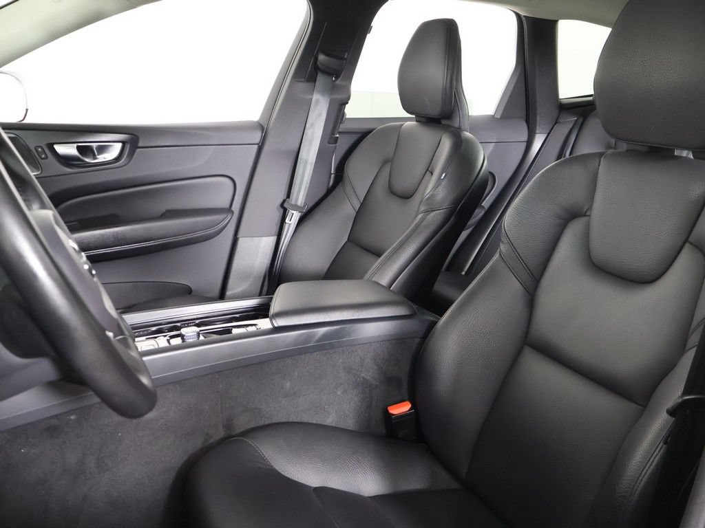 Used 2023 Volvo XC60 B5 Plus w/ Climate Package AWD/4WD image 31