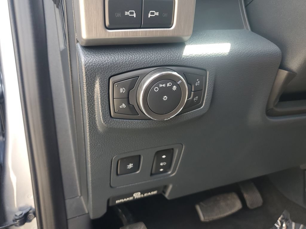 Used 2022 Ford F350 Platinum AWD/4WD image 31