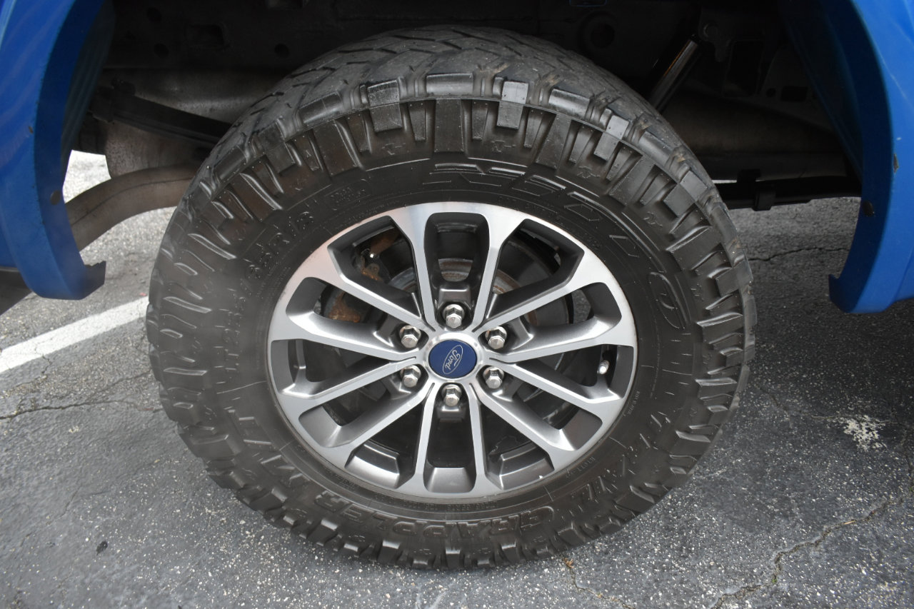 Used 2019 Ford F150 Lariat w/ Equipment Group 502A Luxury image 34