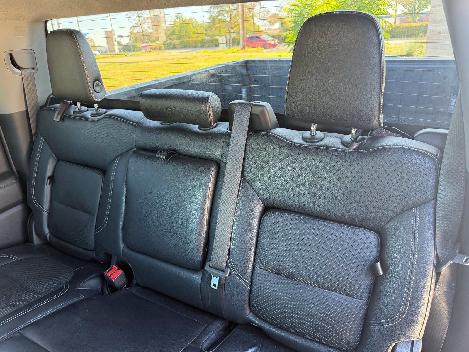 Used 2022 Chevrolet Silverado 1500 LT Trail Boss AWD/4WD image 32
