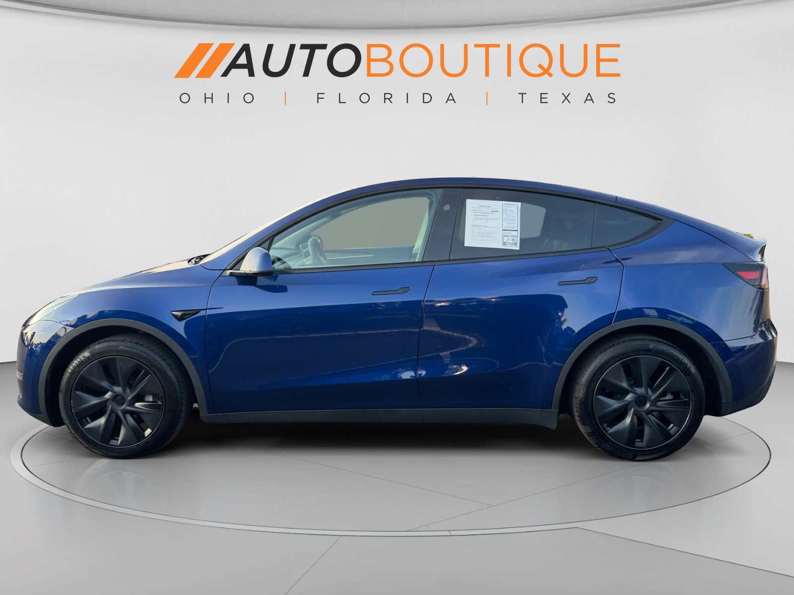 Used 2024 Tesla Model Y 2WD image 2