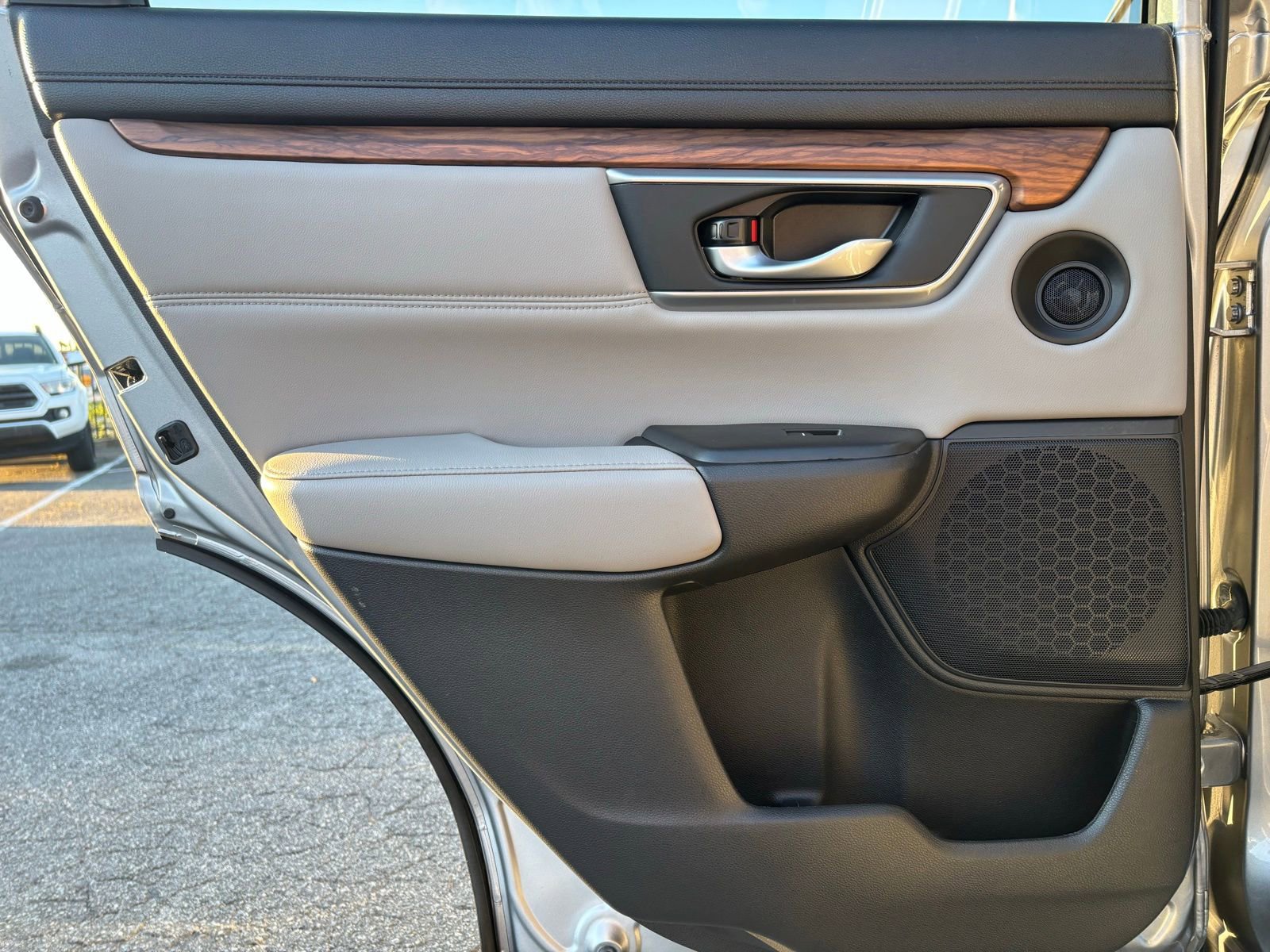 Used 2019 Honda CR-V EX-L image 27