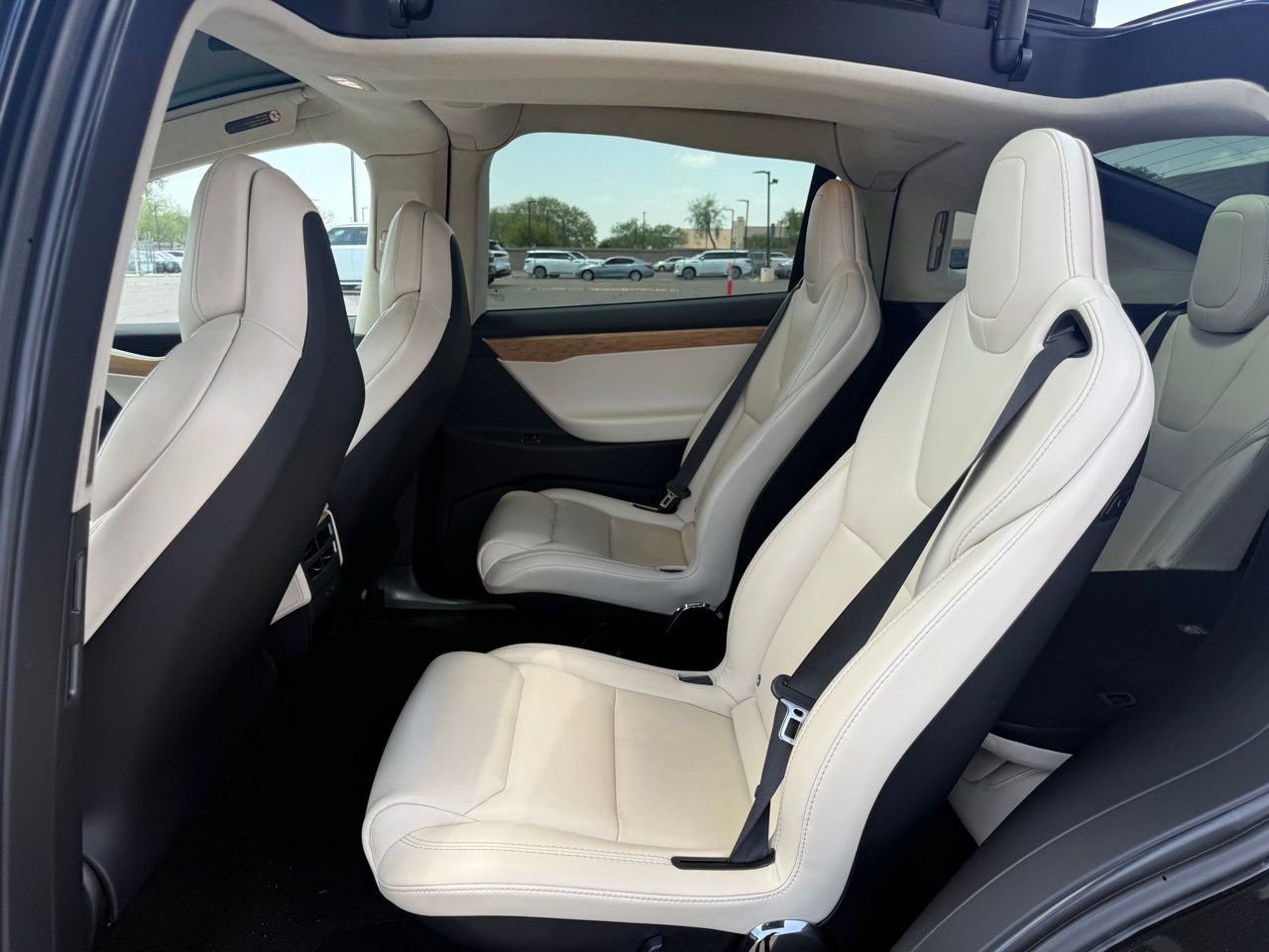 Used 2018 Tesla Model X 75D AWD/4WD image 10