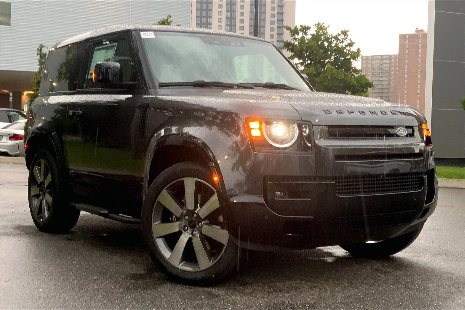 New 2026 Land Rover Defender 90 V8 AWD/4WD image 2