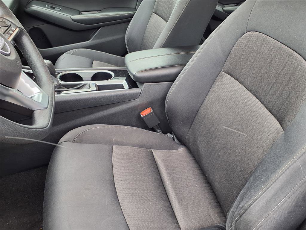 Used 2024 Nissan Altima 2.5 SV image 28