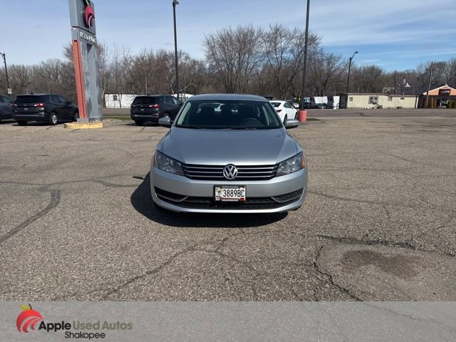 Used 2013 Volkswagen Passat 2.5 SE image 2