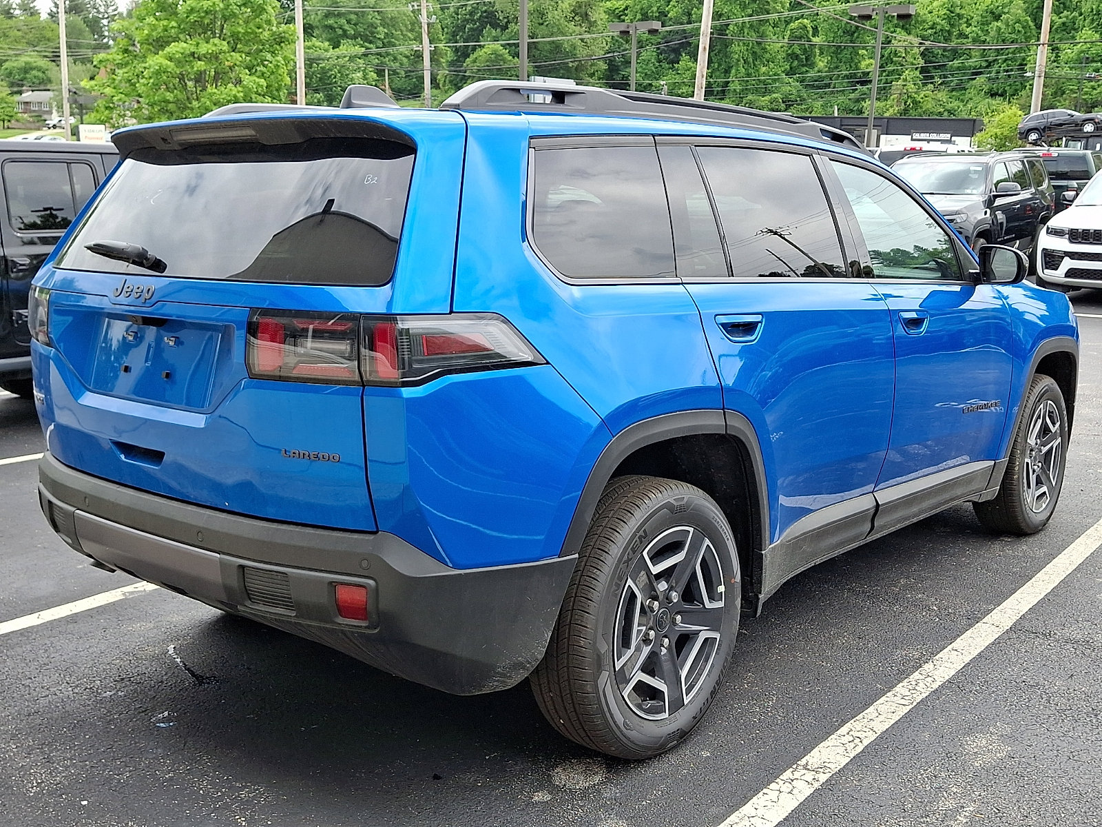 New 2026 Jeep Cherokee Laredo AWD/4WD image 3