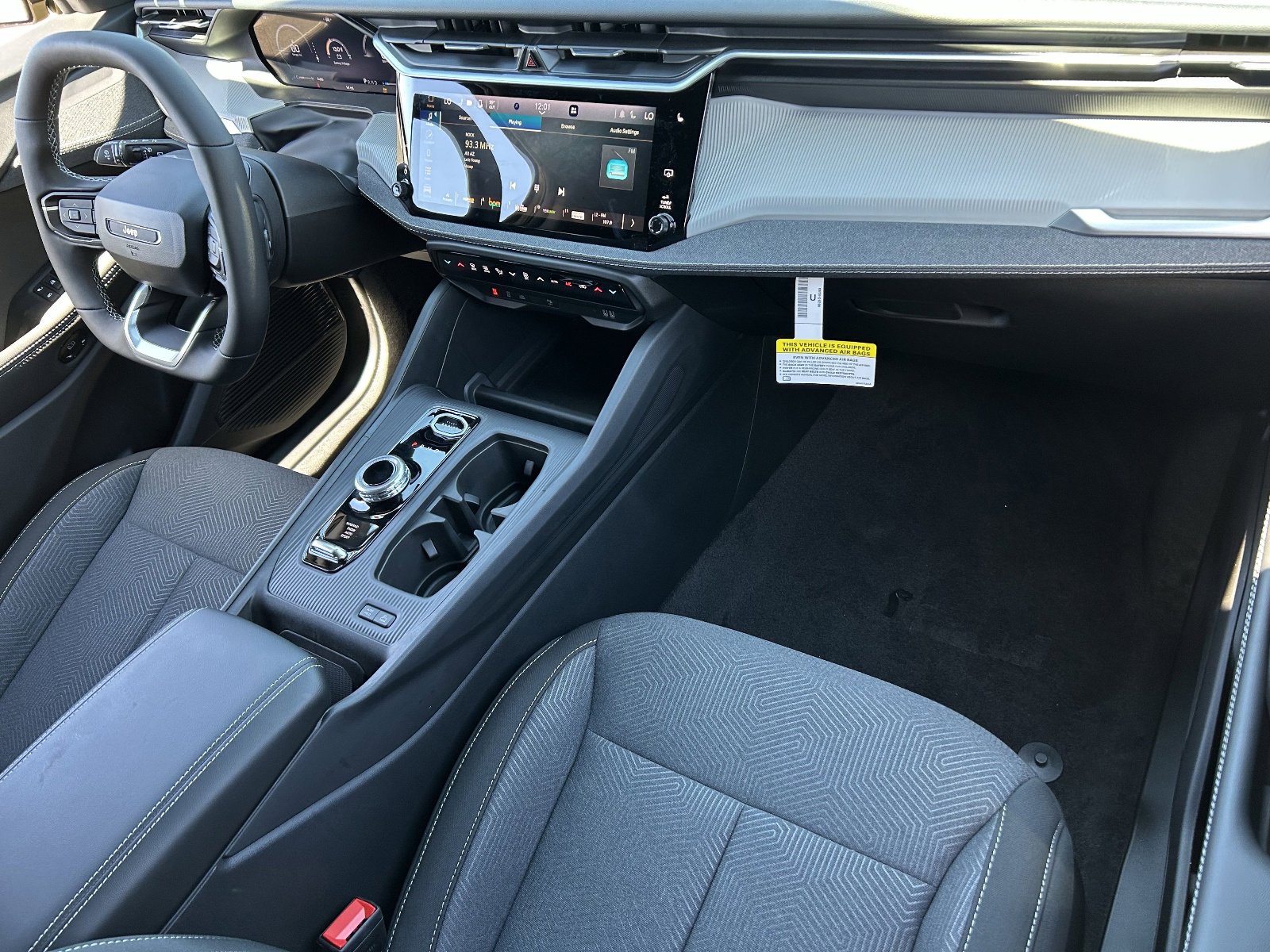 New 2026 Jeep Cherokee Laredo image 9