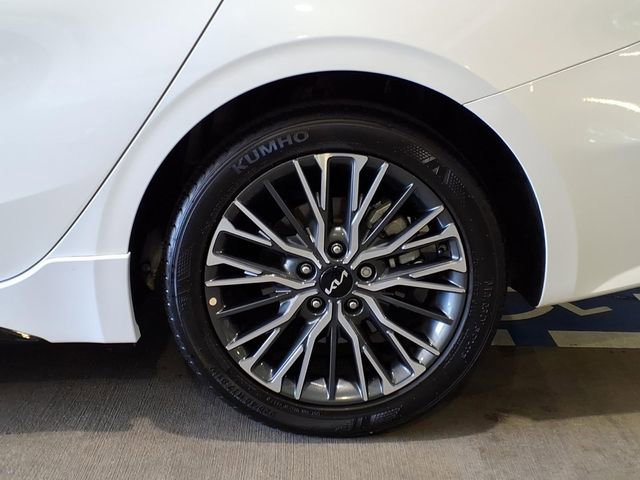 Used 2023 Kia Forte GT-Line w/ GT-Line Technology Package image 8