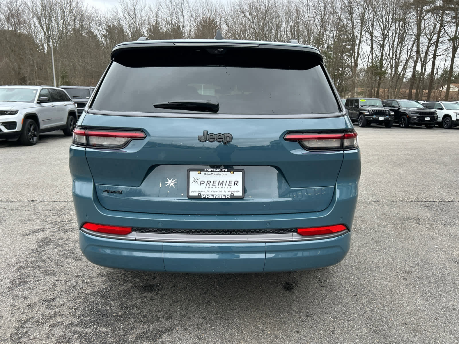 New 2026 Jeep Grand Cherokee L Limited AWD/4WD image 6