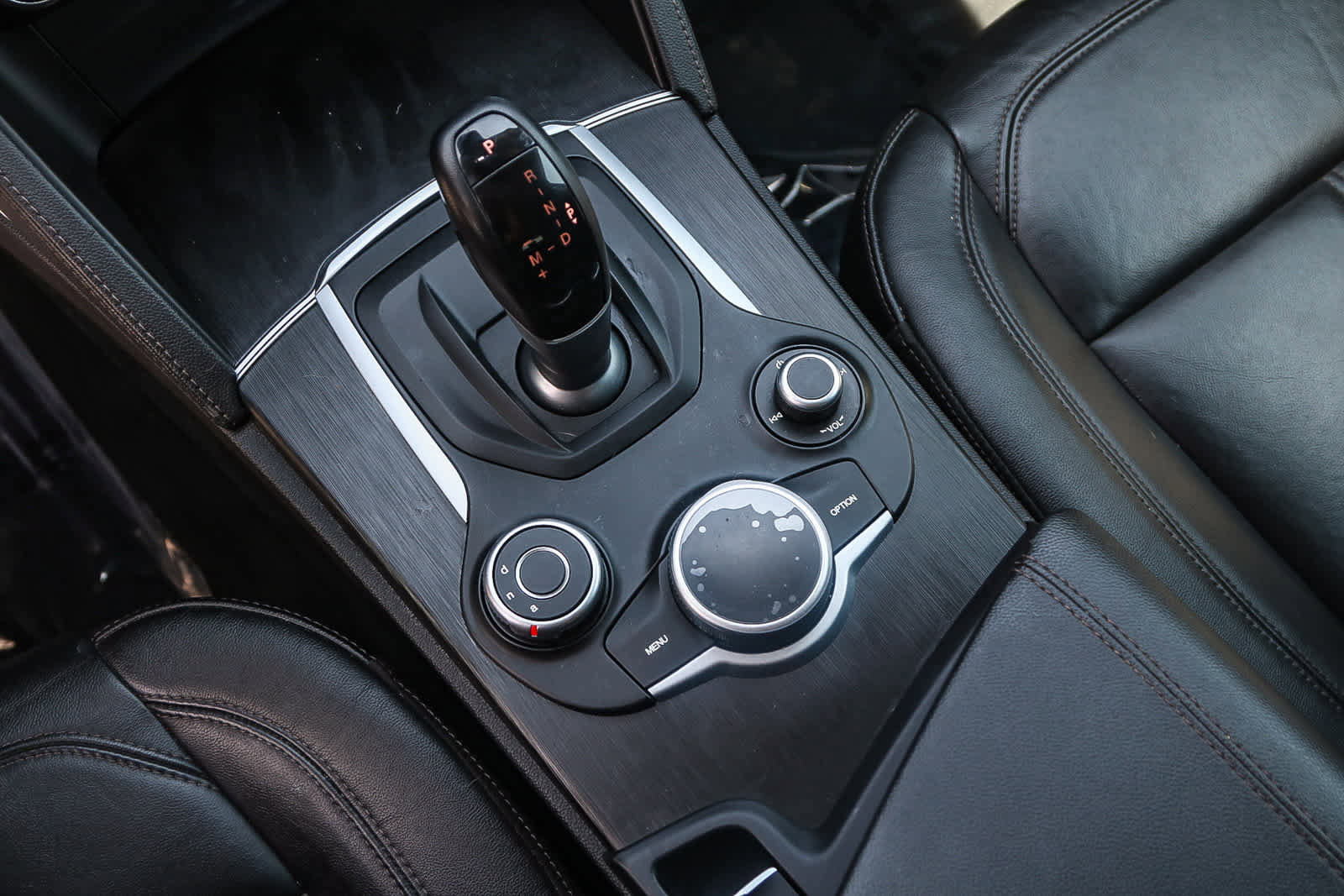 Used 2019 Alfa Romeo Stelvio RWD image 20