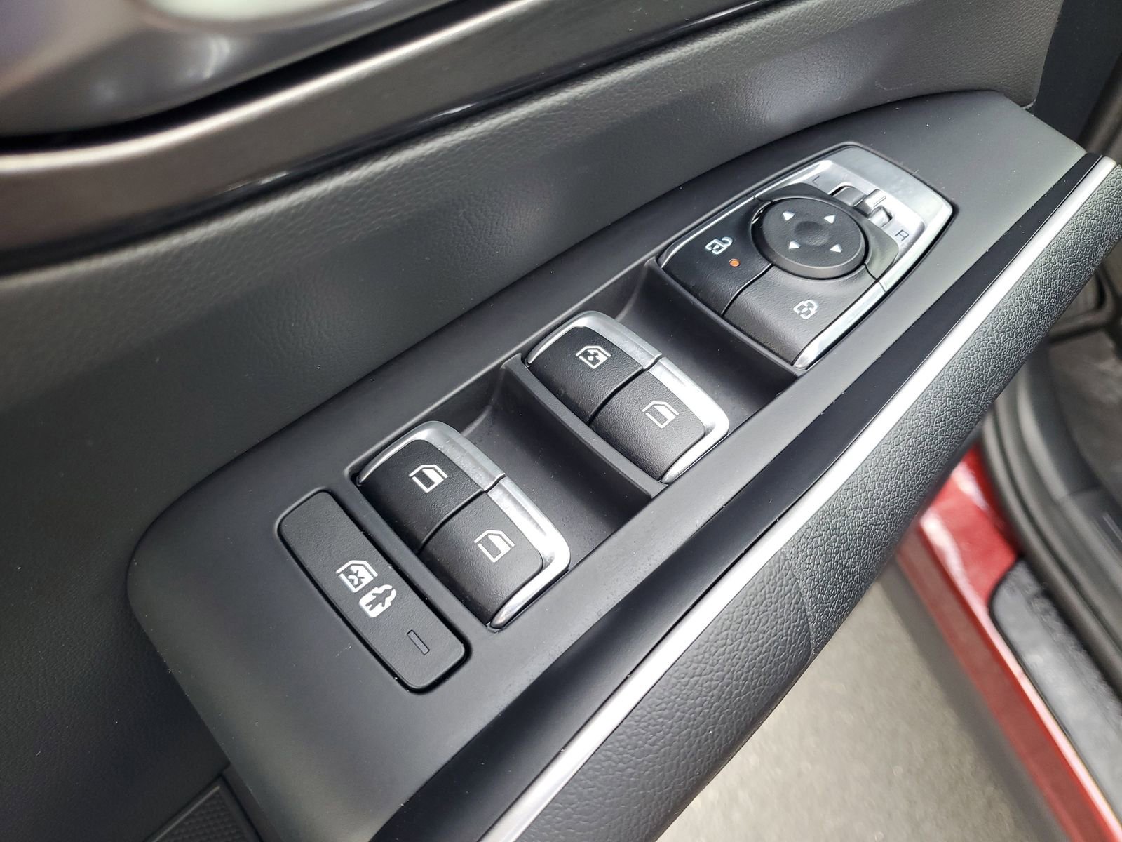 Used 2025 Kia Sorento S w/ Panoramic Sunroof Package FWD image 13