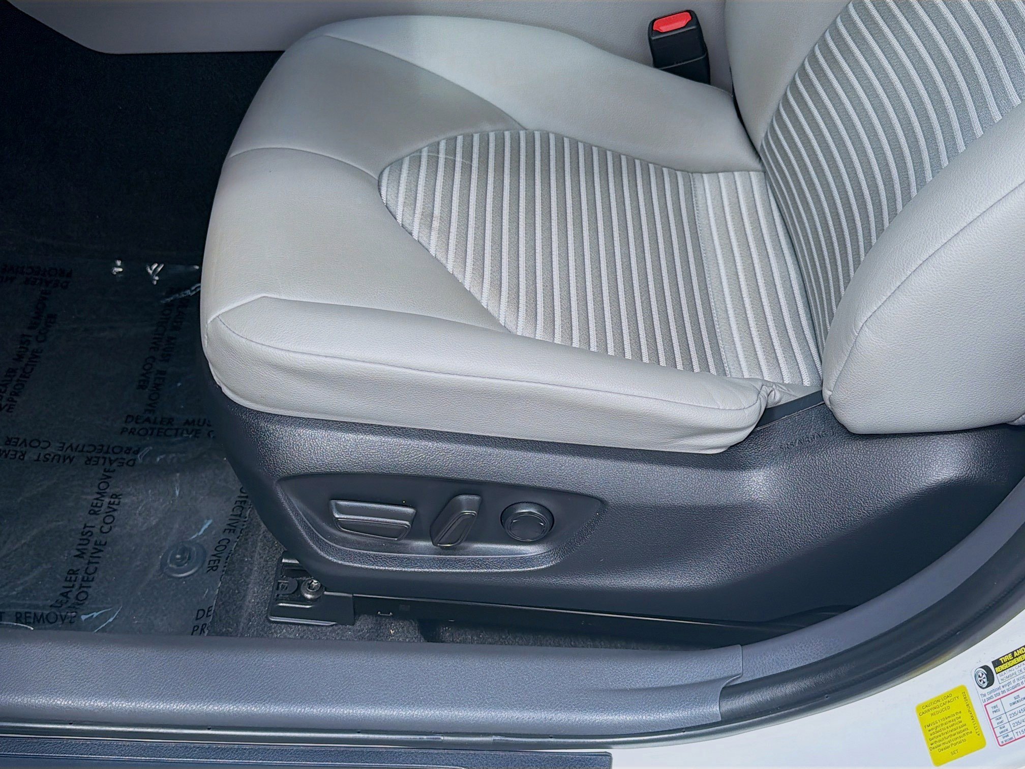 Used 2023 Toyota Camry SE w/ Convenience Package FWD image 18