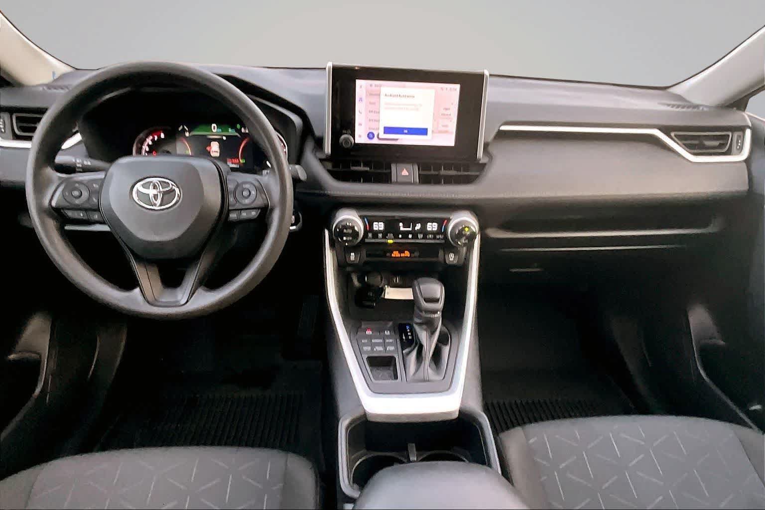Used 2024 Toyota RAV4 XLE w/ Convenience Package AWD/4WD image 10