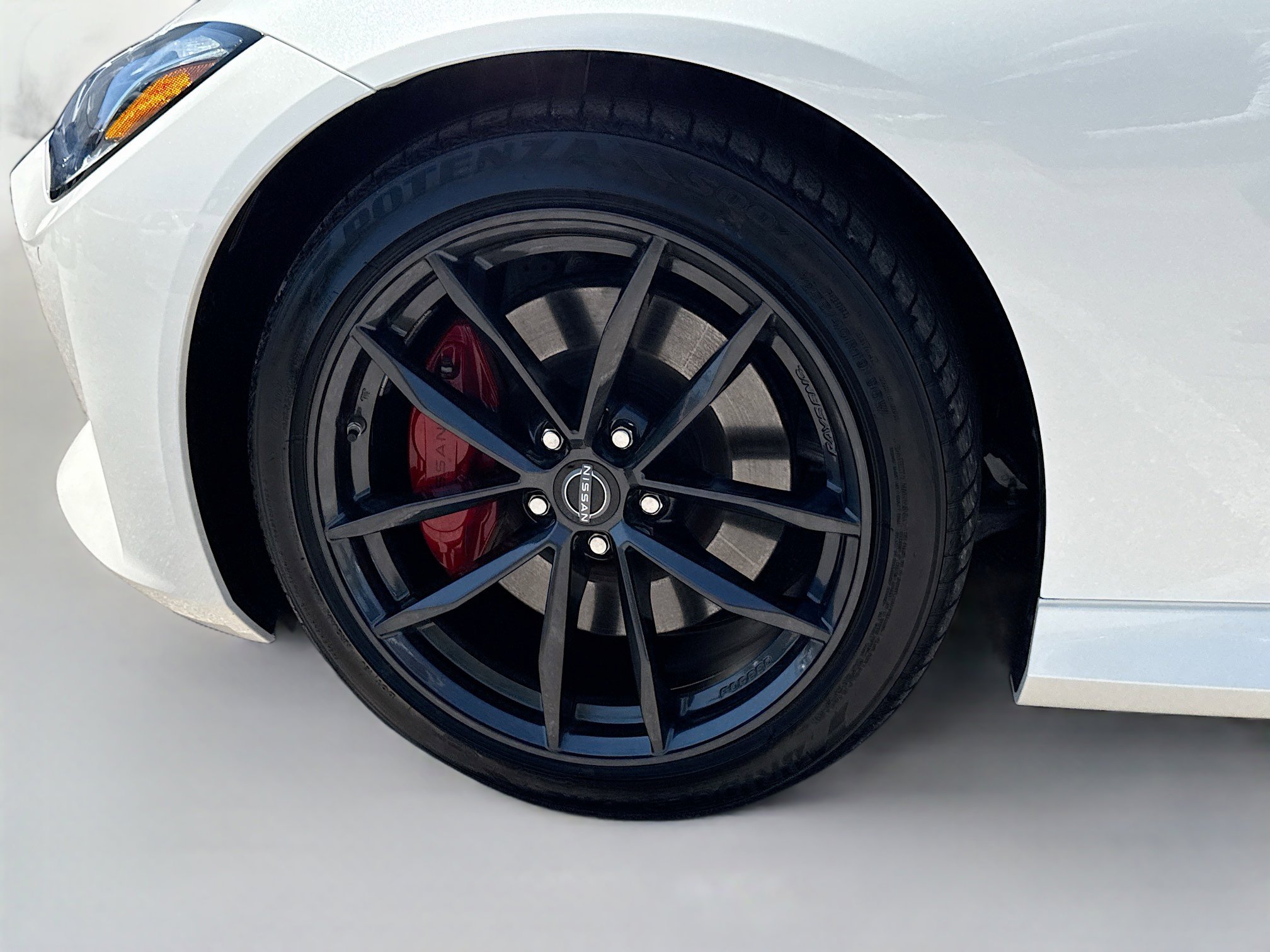 Used 2025 Nissan Z Performance w/ Floor Mat Package image 39