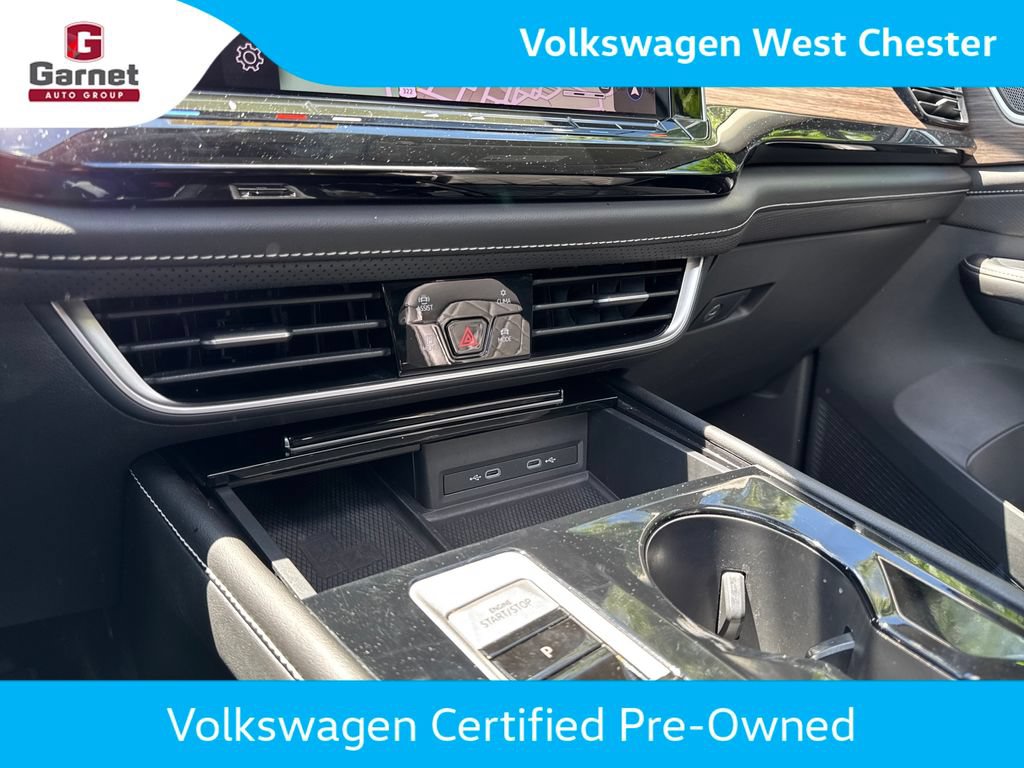 Certified 2024 Volkswagen Atlas SEL Premium R-Line AWD/4WD image 16