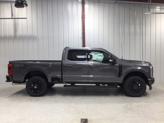 New 2026 Ford F350 Lariat w/ Black Appearance Package image 2