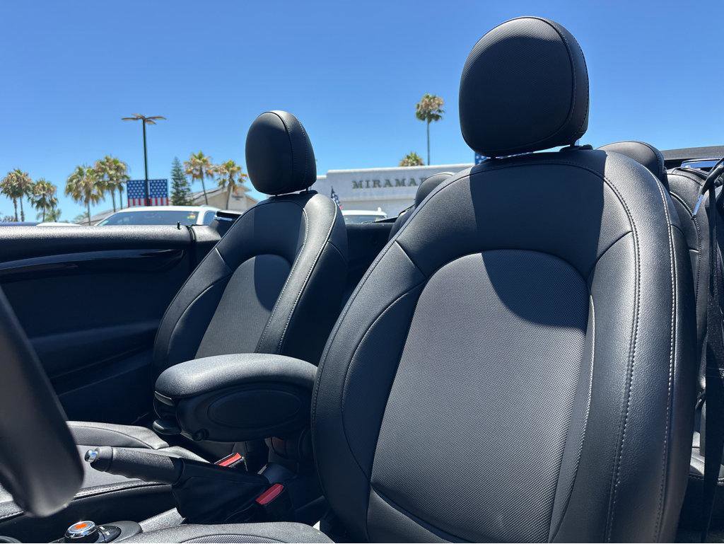 Used 2019 MINI Cooper Convertible image 7