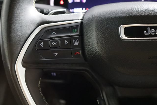 Used 2023 Jeep Grand Cherokee L Laredo AWD/4WD image 8