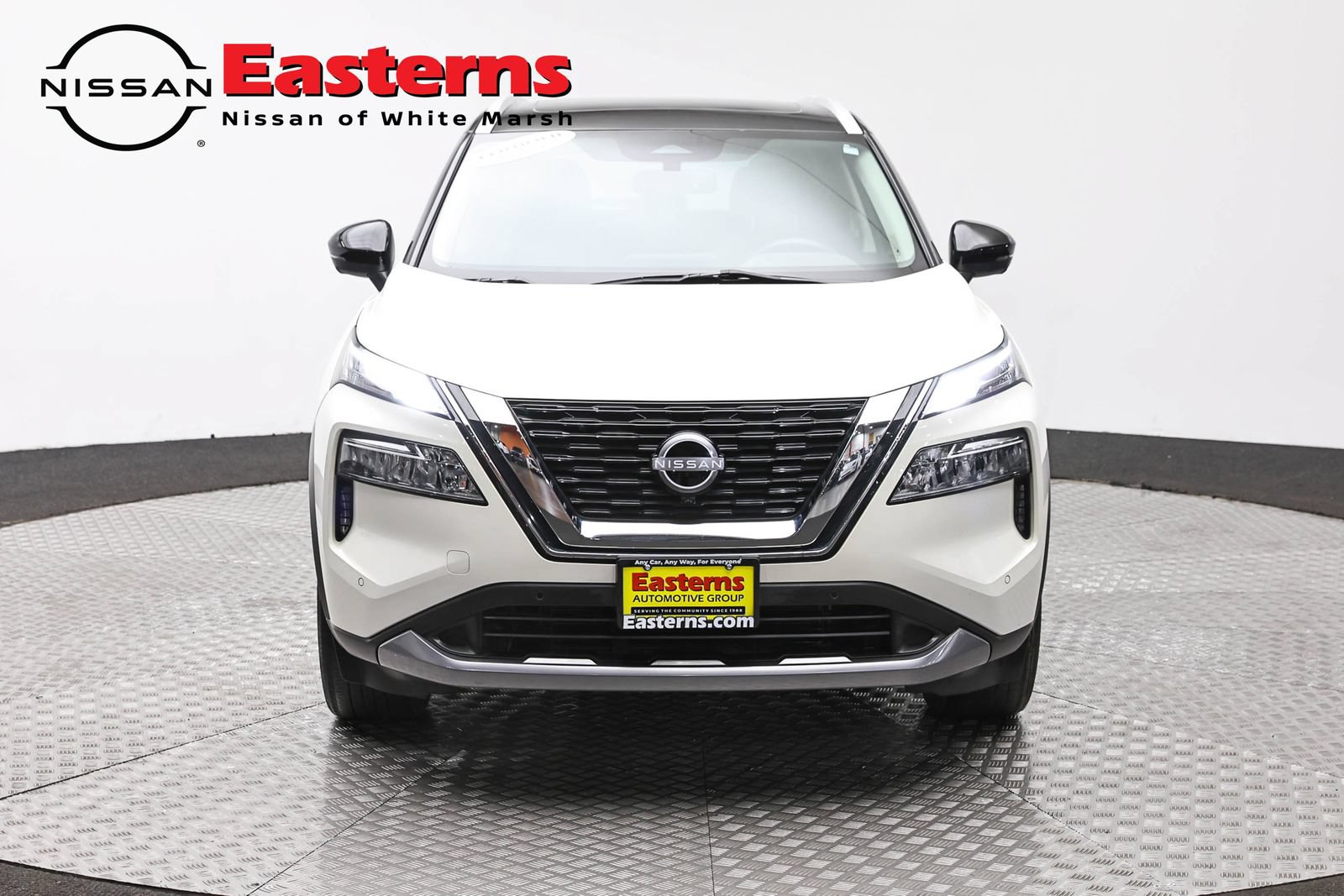 Used 2023 Nissan Rogue SL w/ SL Premium Package AWD/4WD image 2