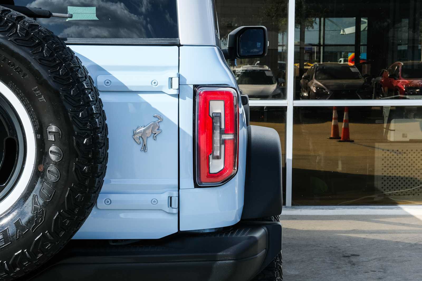 Used 2023 Ford Bronco Heritage Edition AWD/4WD image 14