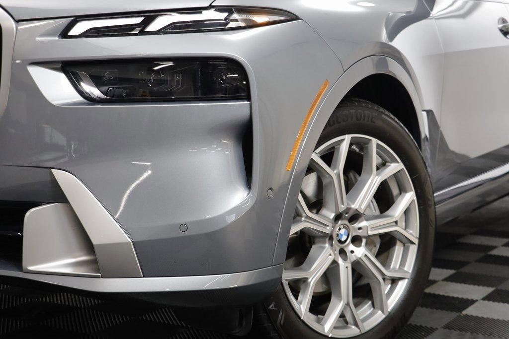 Certified 2025 BMW X7 xDrive40i w/ Premium Package image 3