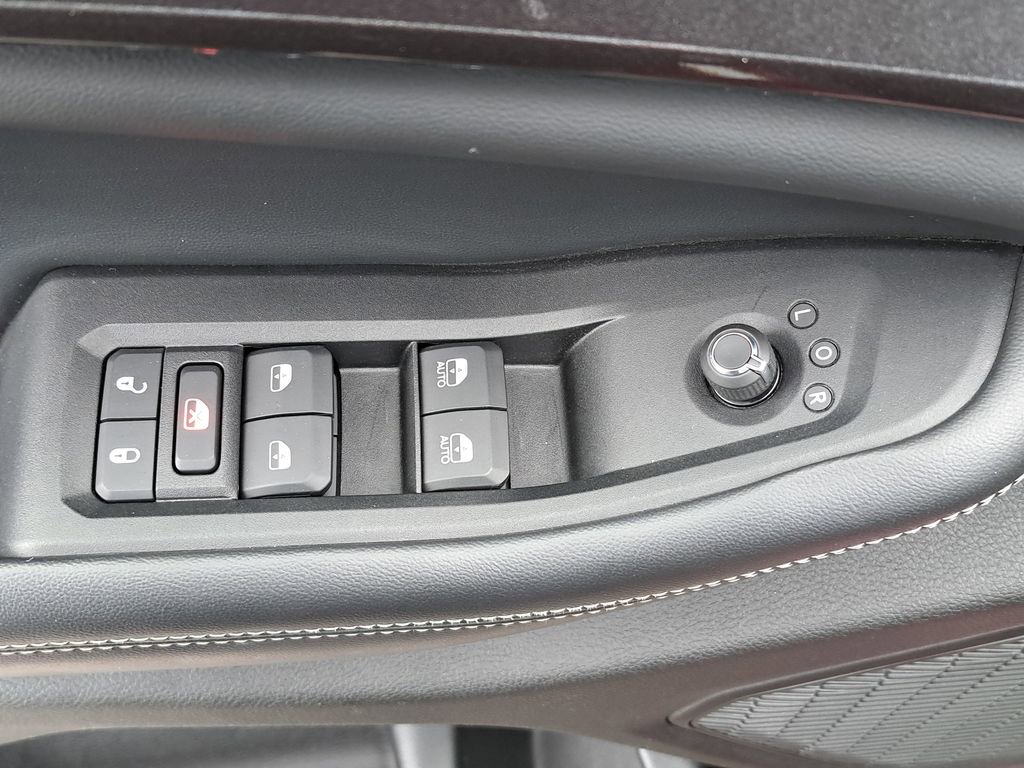 Certified 2023 Jeep Grand Cherokee L Laredo AWD/4WD image 32