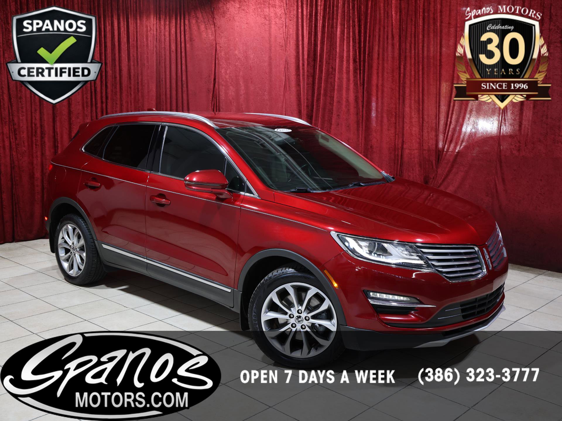 Used 2017 Lincoln MKC Select w/ Select Plus Package FWD image 1