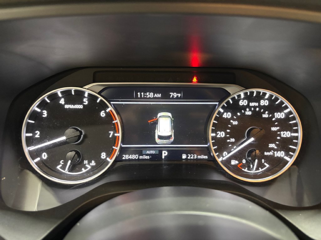 Used 2023 Nissan Rogue SV AWD/4WD image 29