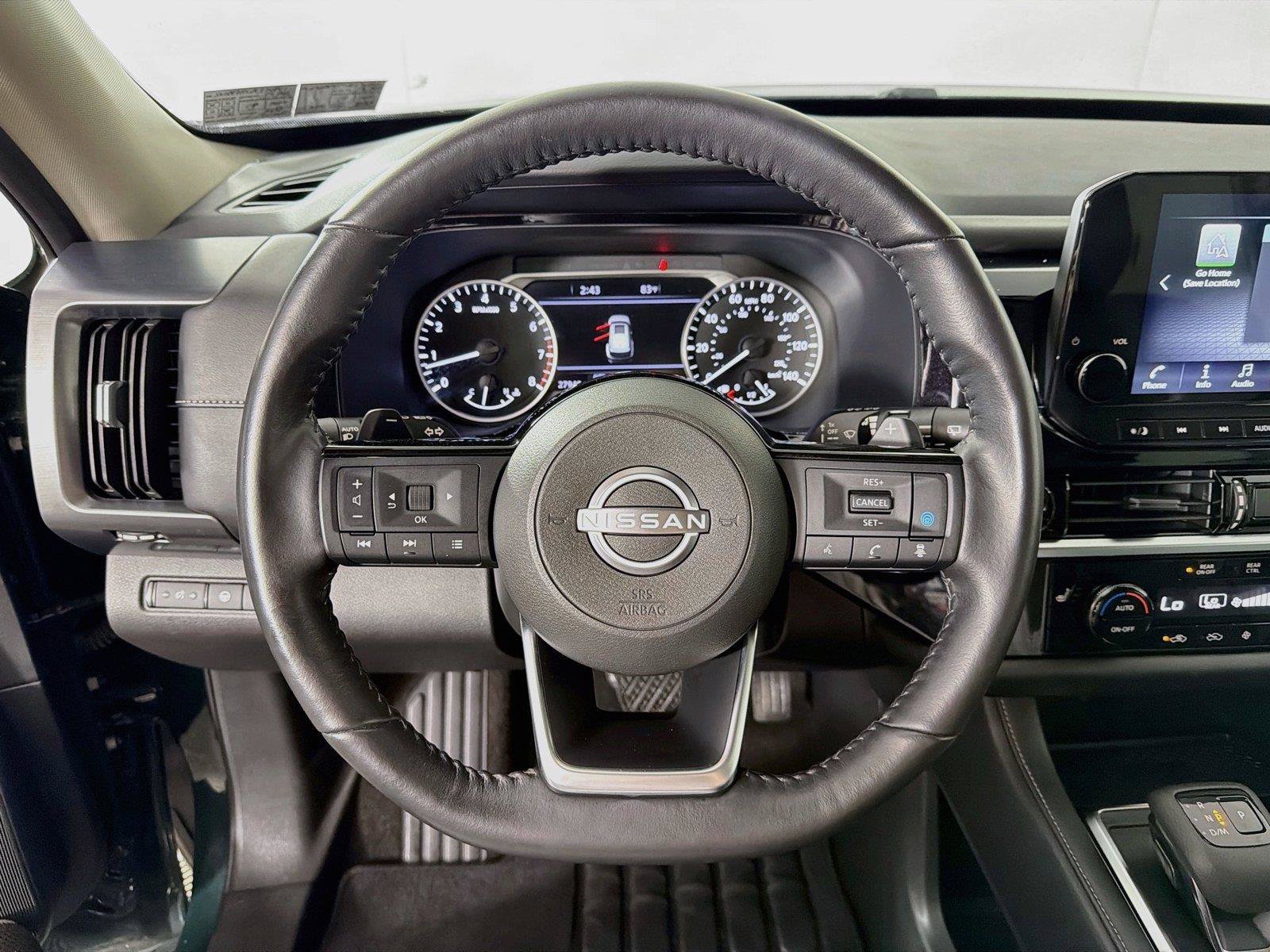 Used 2023 Nissan Pathfinder SL AWD/4WD image 3