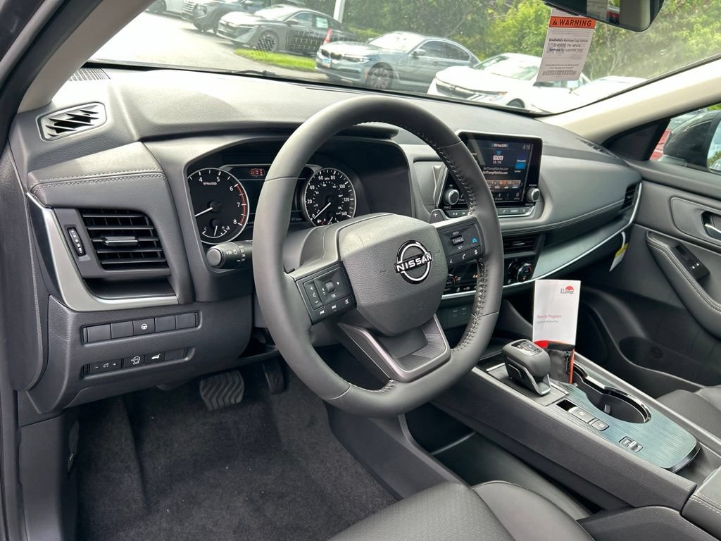 New 2026 Nissan Rogue Dark Armor FWD image 23