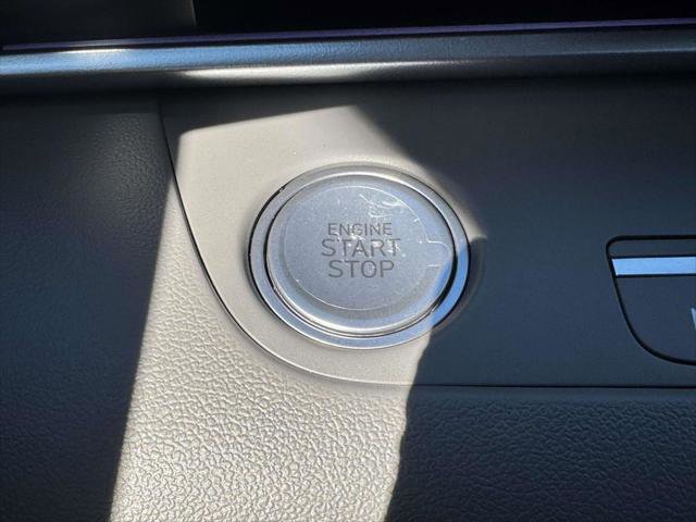 Certified 2025 Hyundai Elantra SEL FWD image 25