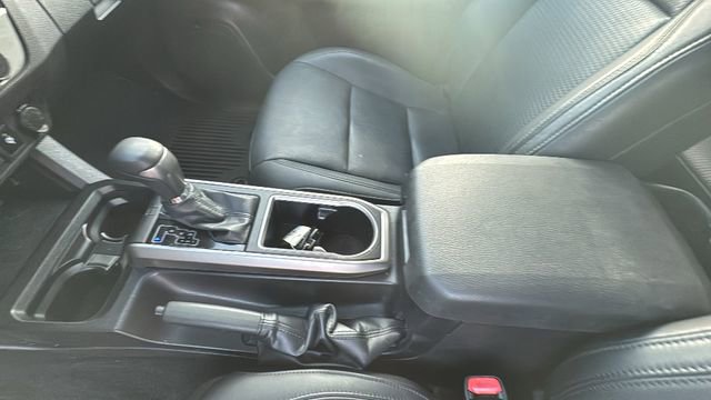 Used 2023 Toyota Tacoma Limited w/ Black Out Package (TMS) AWD/4WD image 24