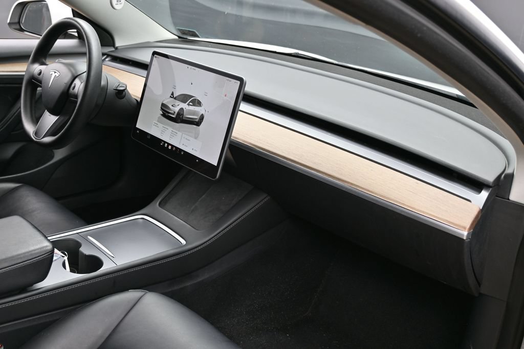 Used 2023 Tesla Model 3 Standard Range RWD image 37