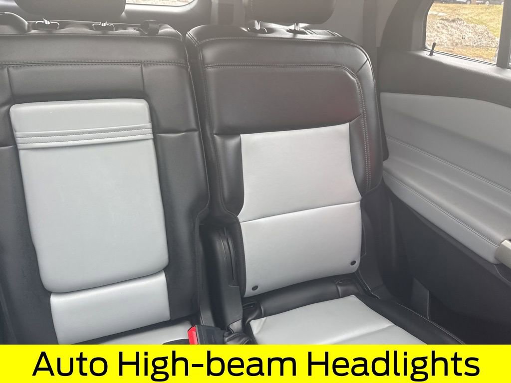 Certified 2022 Ford Explorer XLT w/ Equipment Group 202A image 16