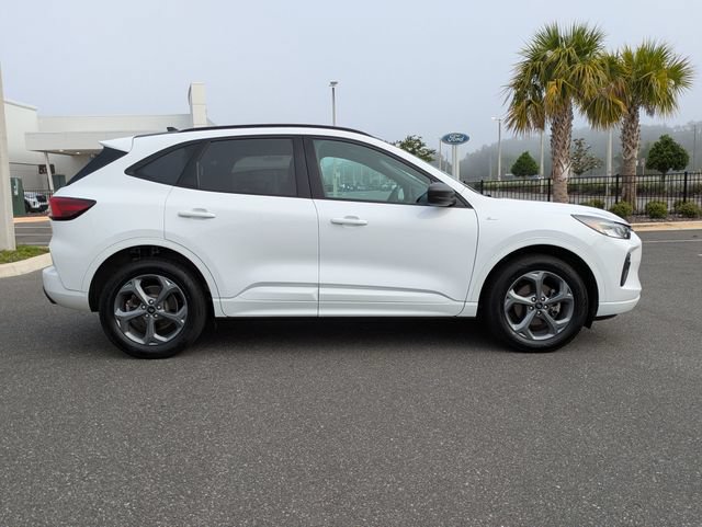 Used 2023 Ford Escape ST-Line AWD/4WD image 3