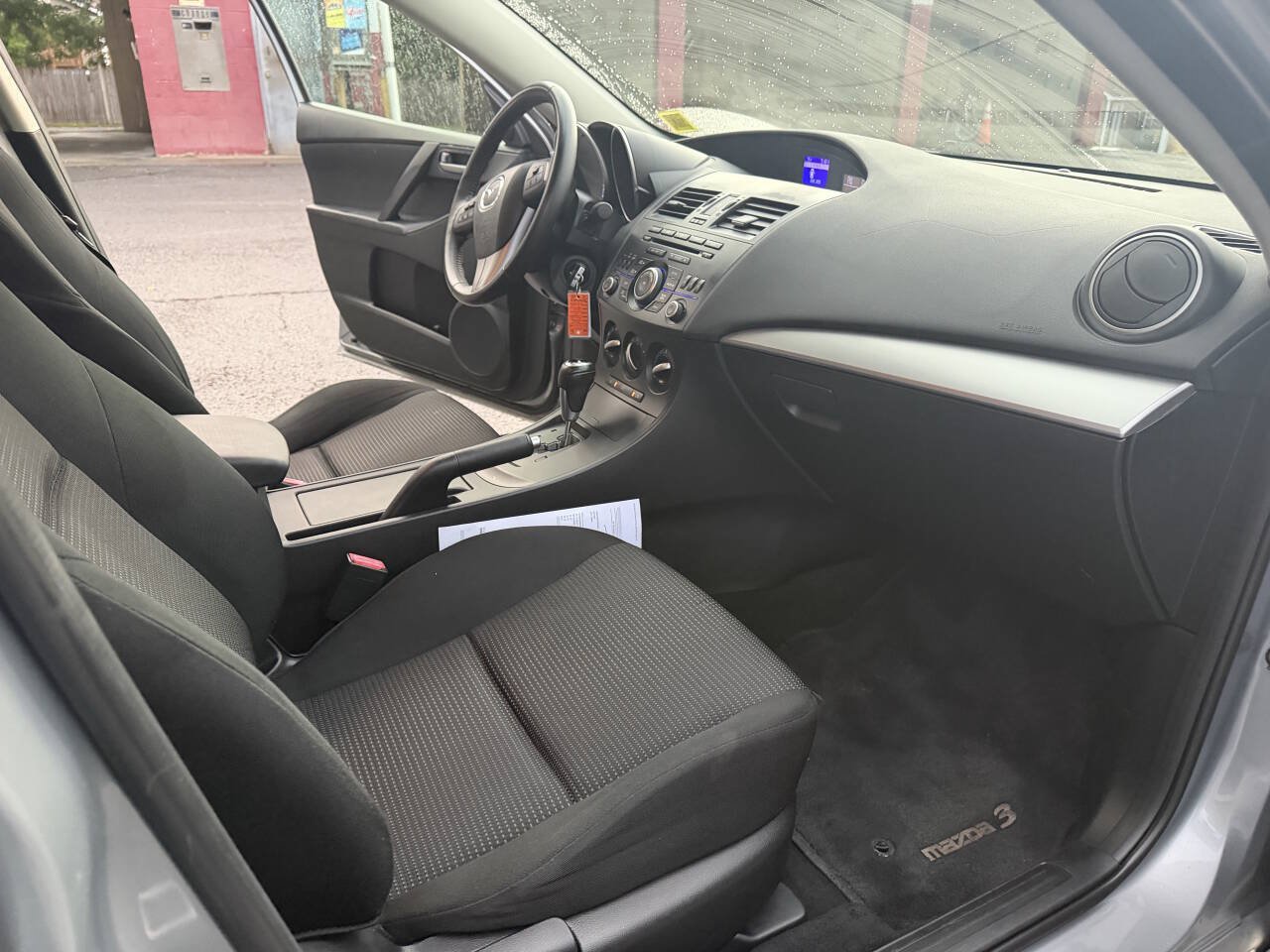 Used 2012 MAZDA MAZDA3 i Touring FWD image 13
