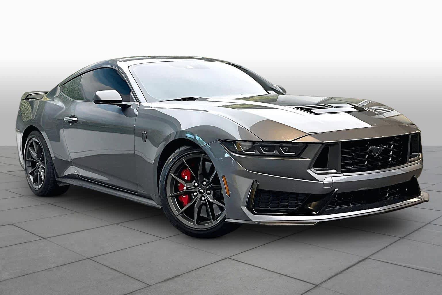 Used 2026 Ford Mustang Dark Horse RWD image 3