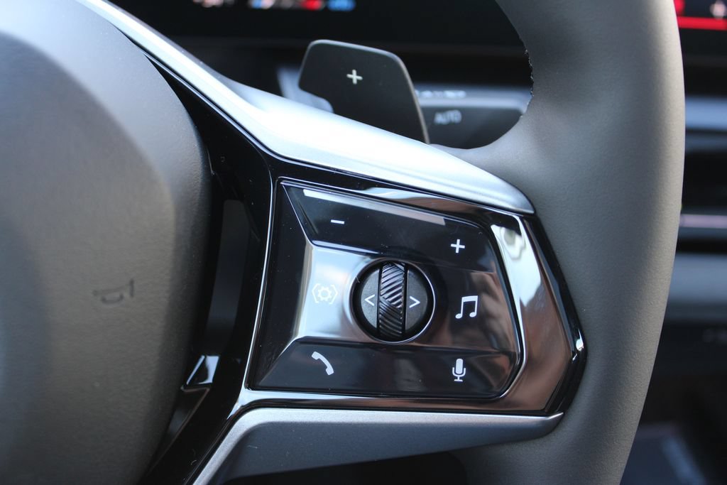 New 2026 BMW 530i xDrive AWD/4WD image 32