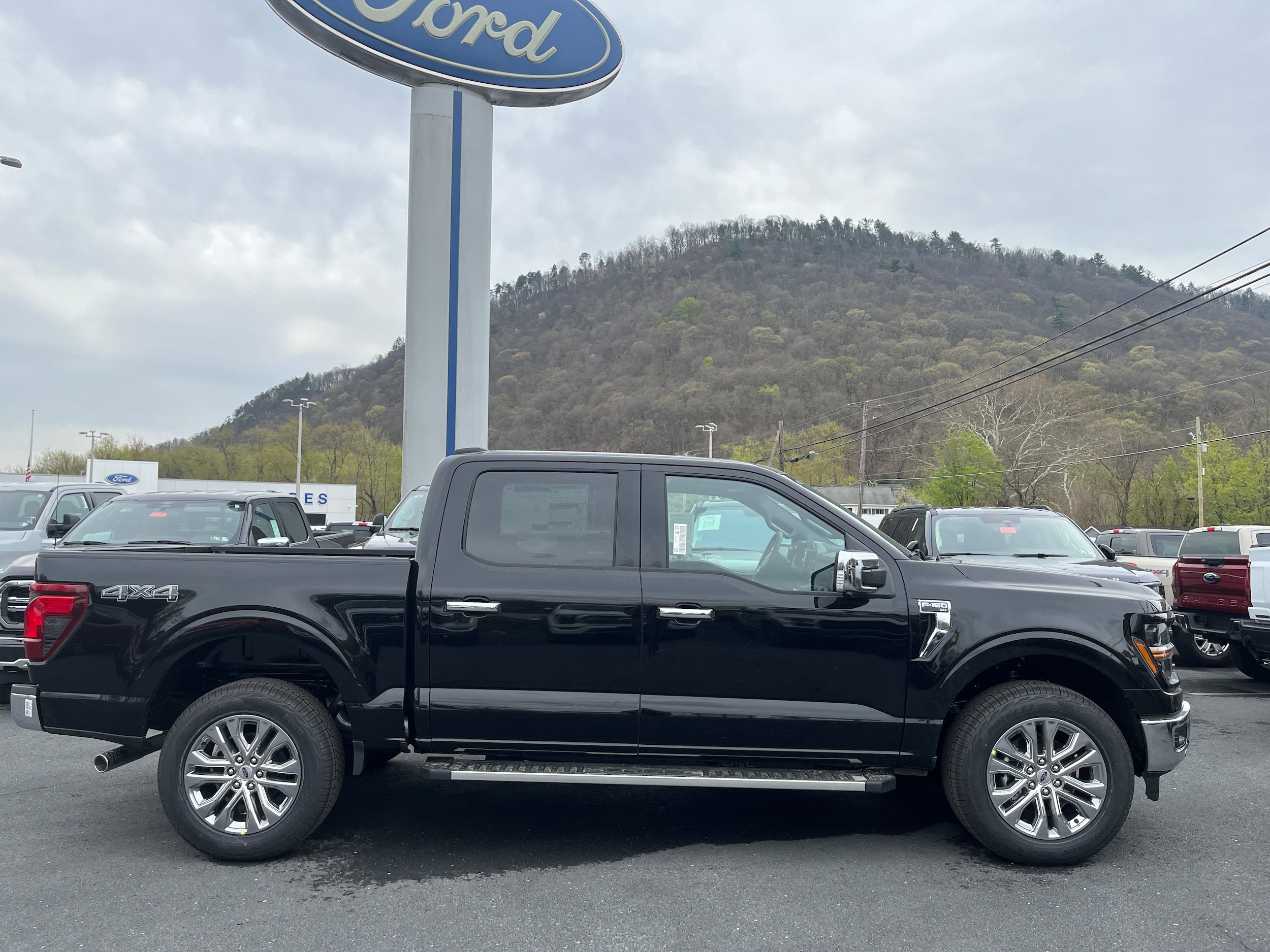 New 2026 Ford F150 XLT w/ Equipment Group 303A High AWD/4WD image 4
