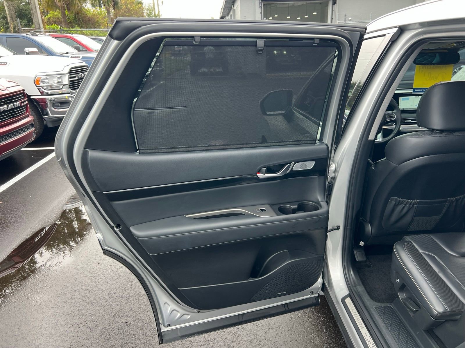 Used 2022 Hyundai Palisade Limited w/ Cargo Package image 43