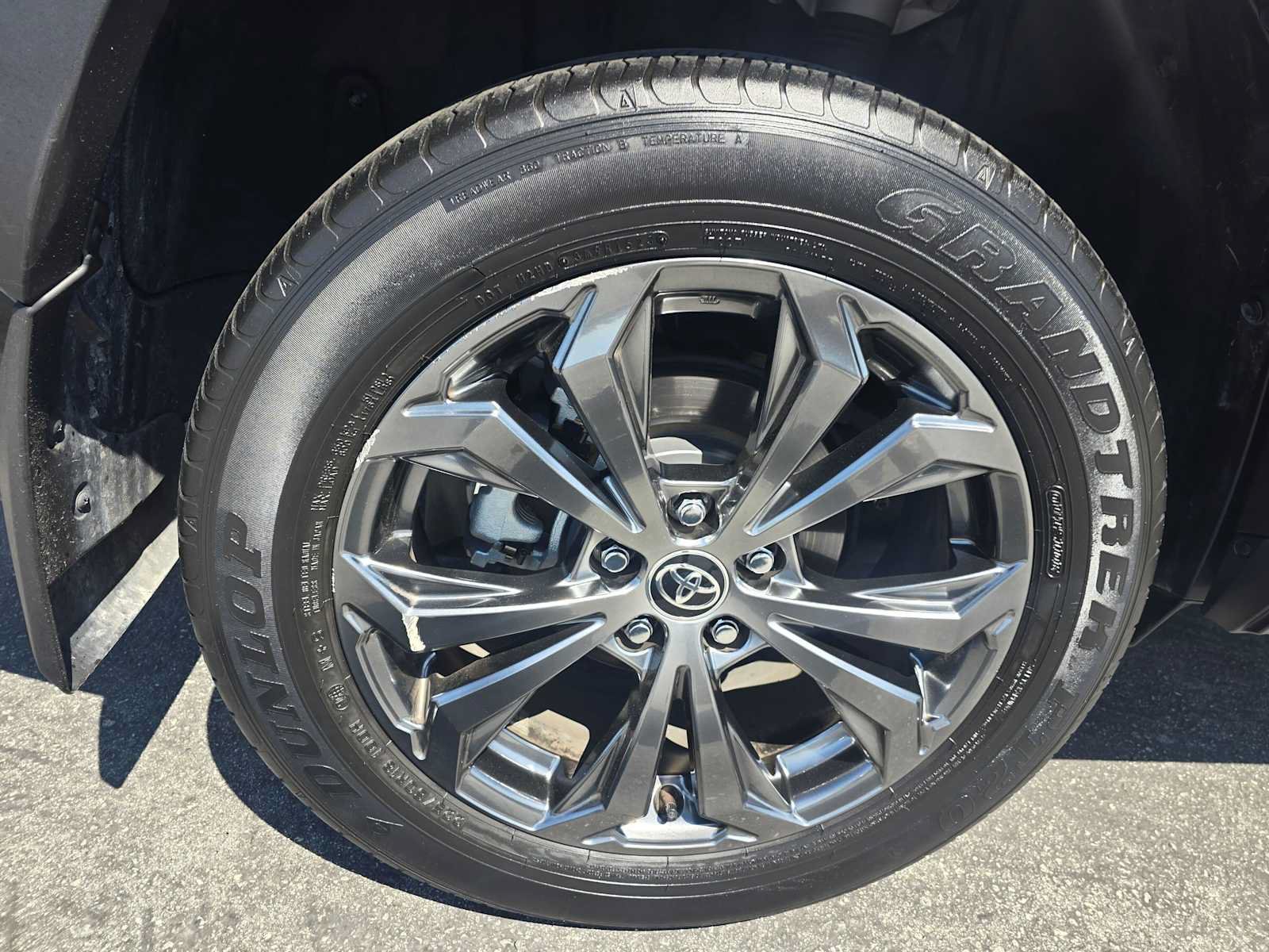 Used 2023 Toyota RAV4 Limited AWD/4WD image 9